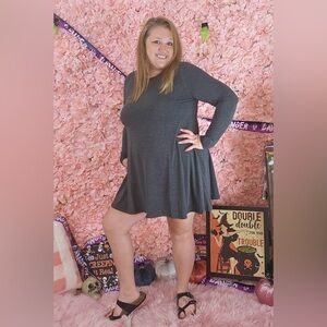 Elegant Gray Long Sleeve Dress